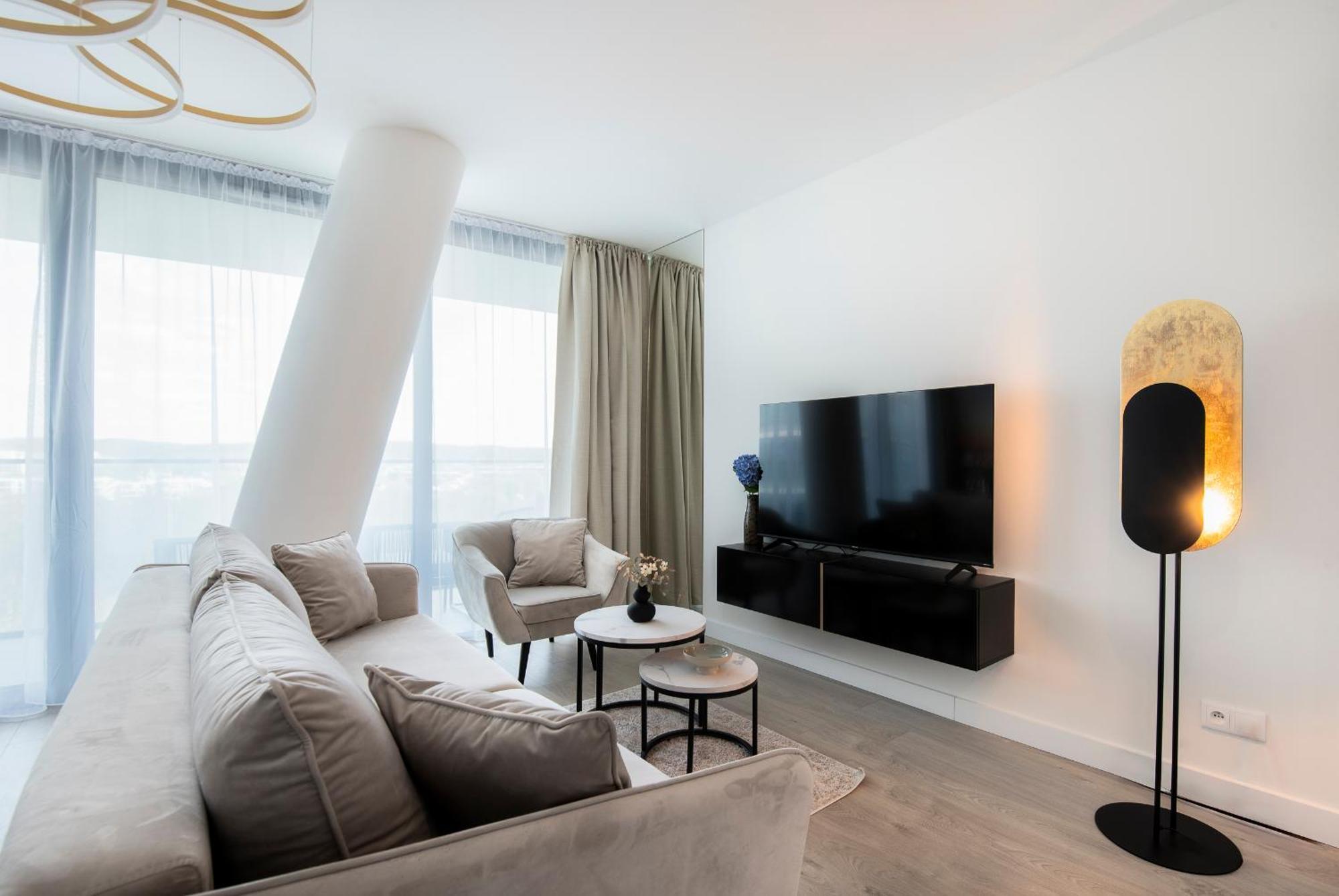 Wave Panorama 8th Floor Sea View Apartment